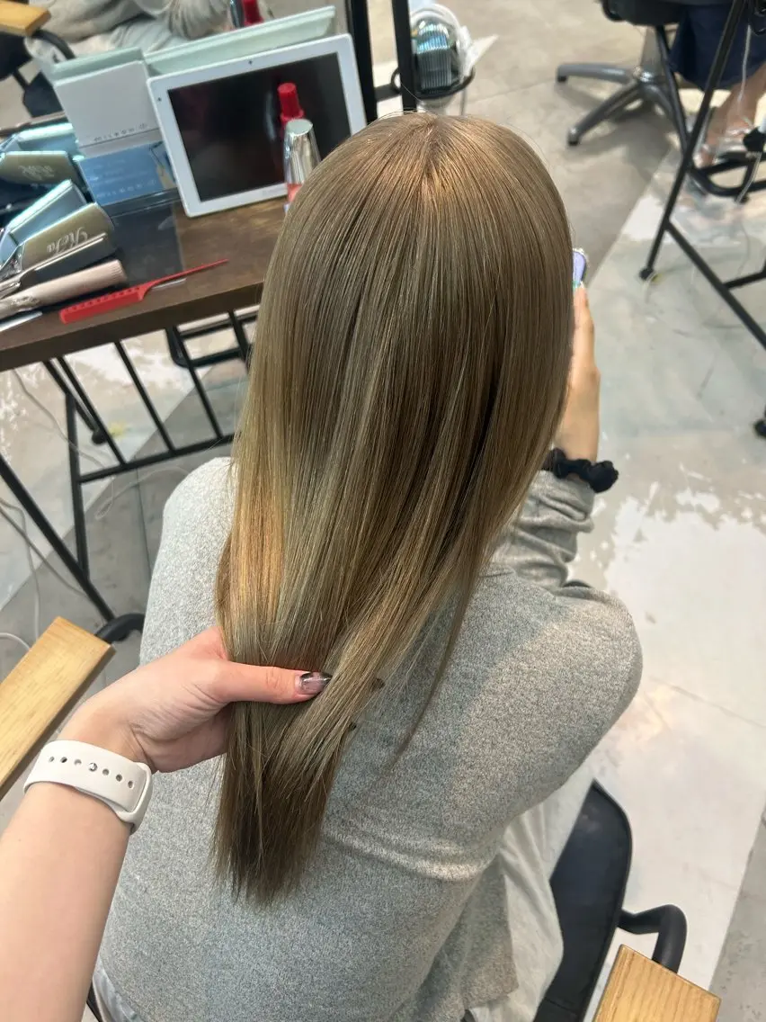 カラー ヘアカラー 暖色ෆ透明感カラー 🩷cocoriのヘアスタイル
