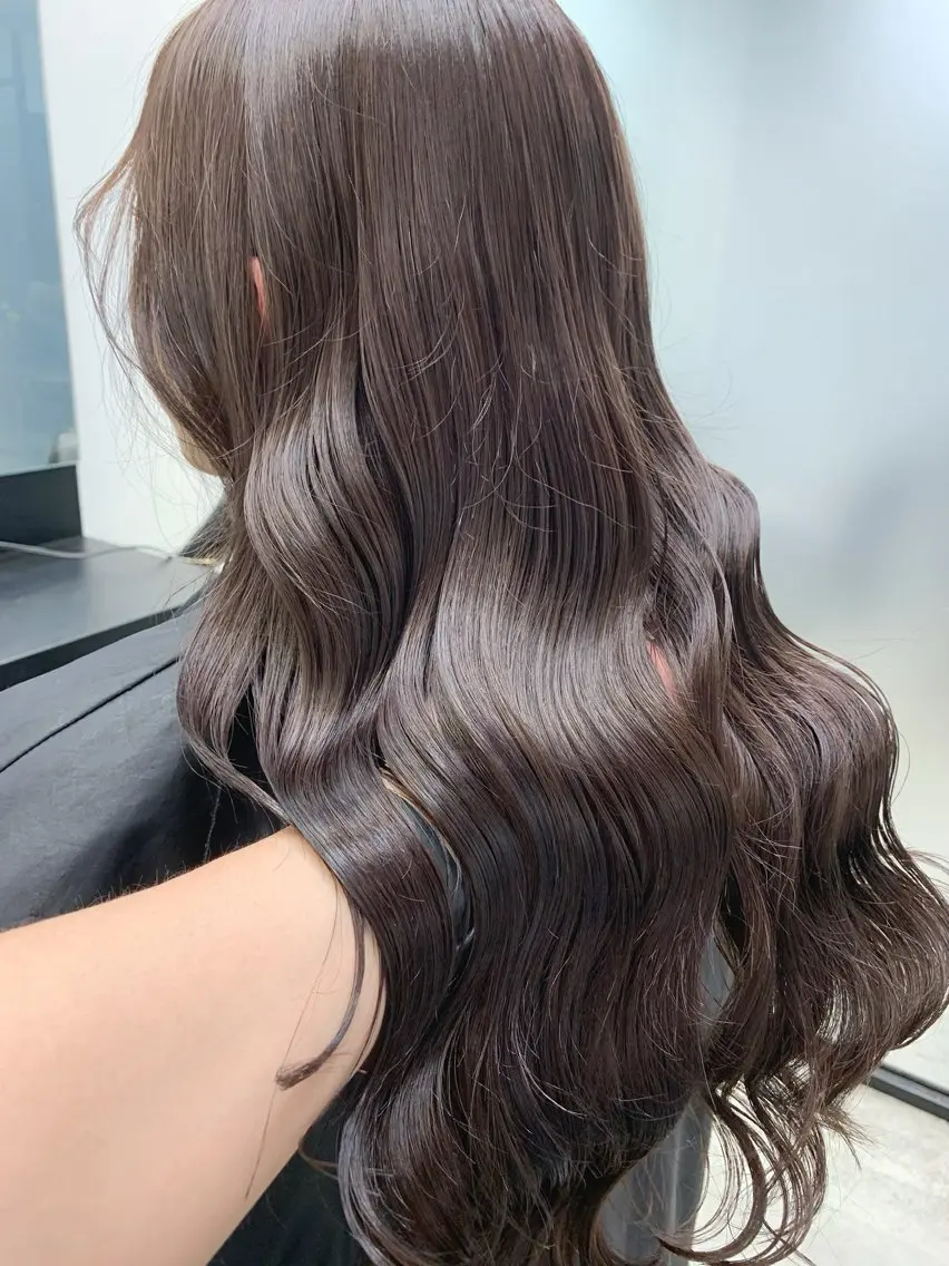 似合わせカット+潤い艶カラーの写真