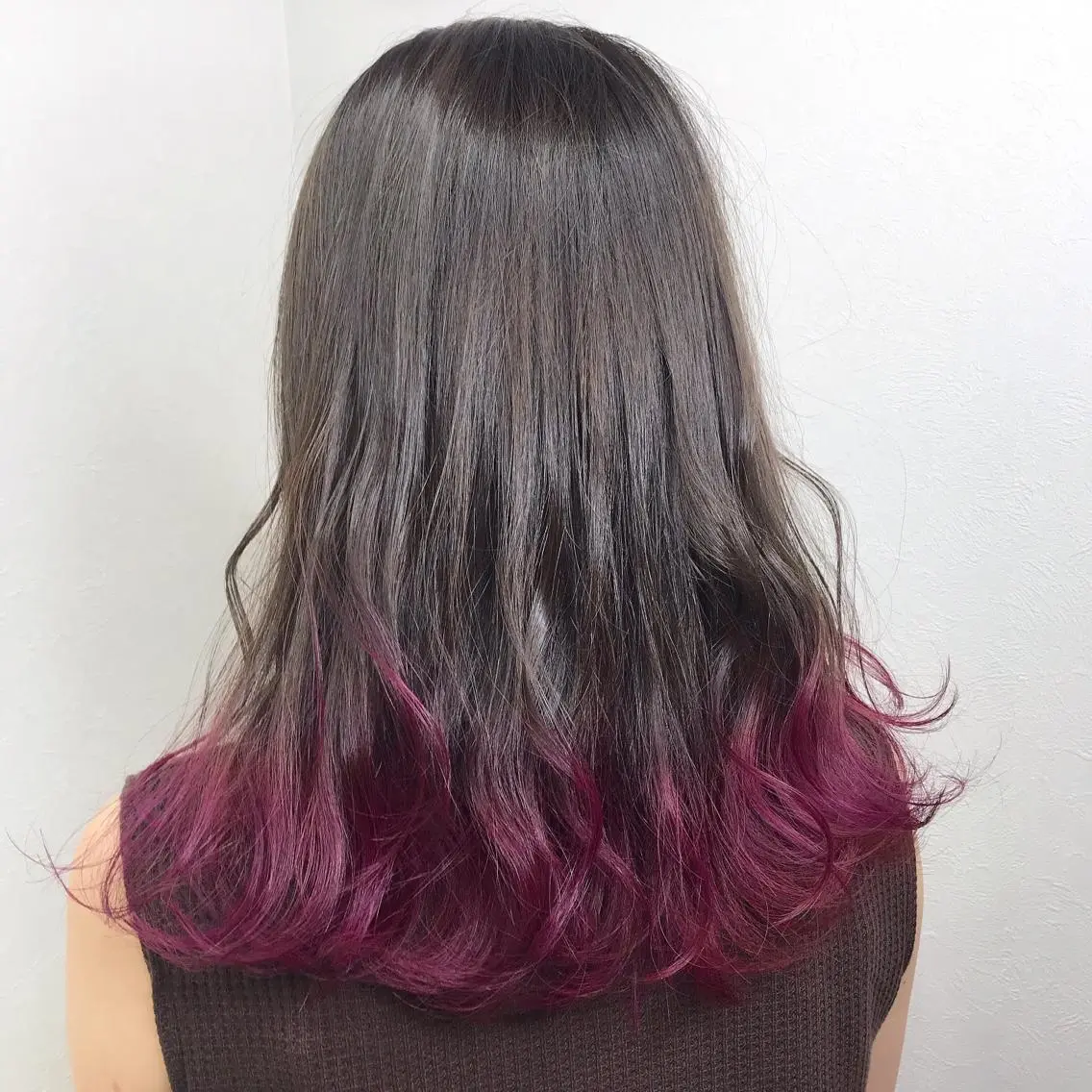 セミロング カラー バイオレットカラー ヘアカラー 柴田 祐輔のヘアスタイル