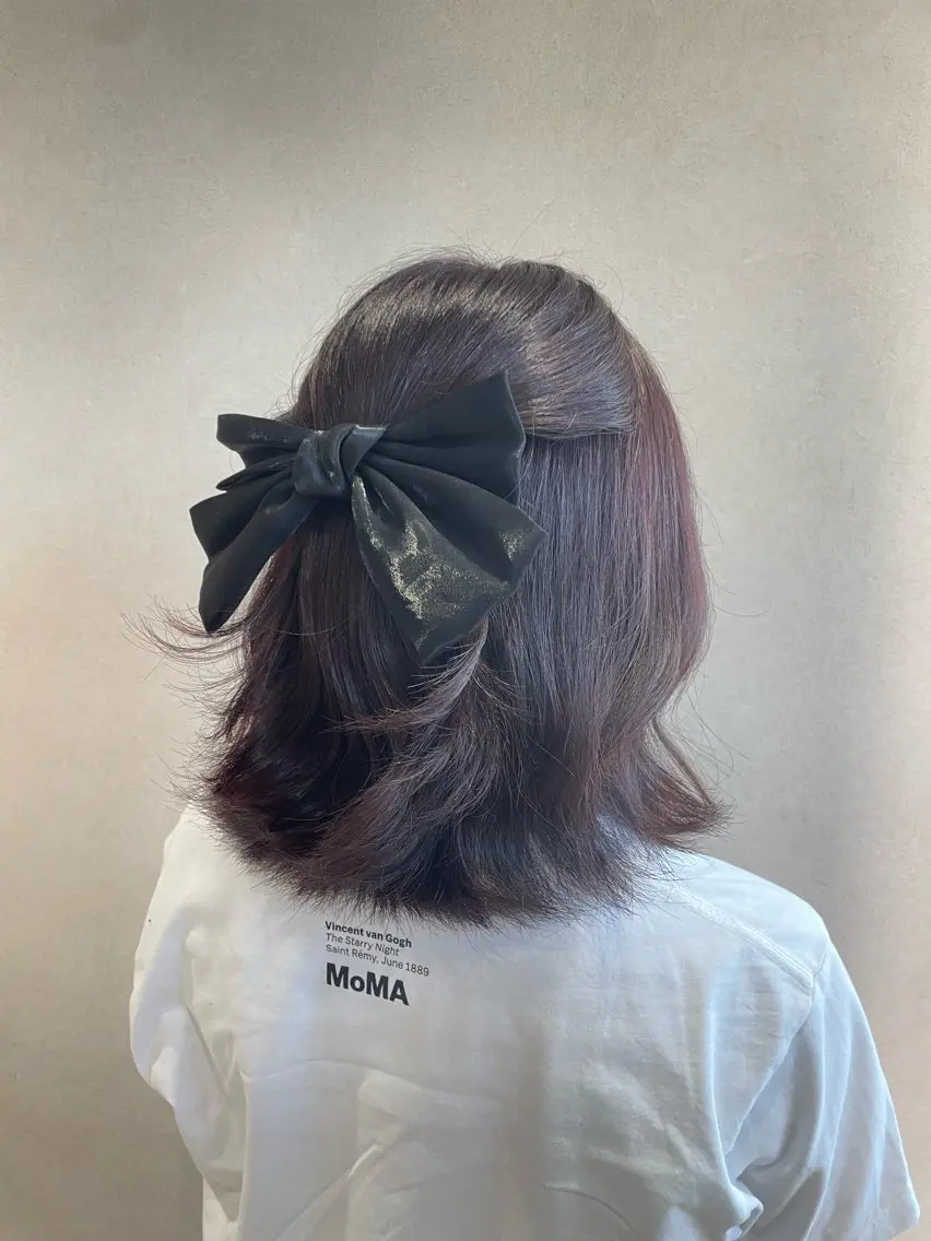 ミディアム カット ヘアカラー emusalon Rinaのヘアスタイル