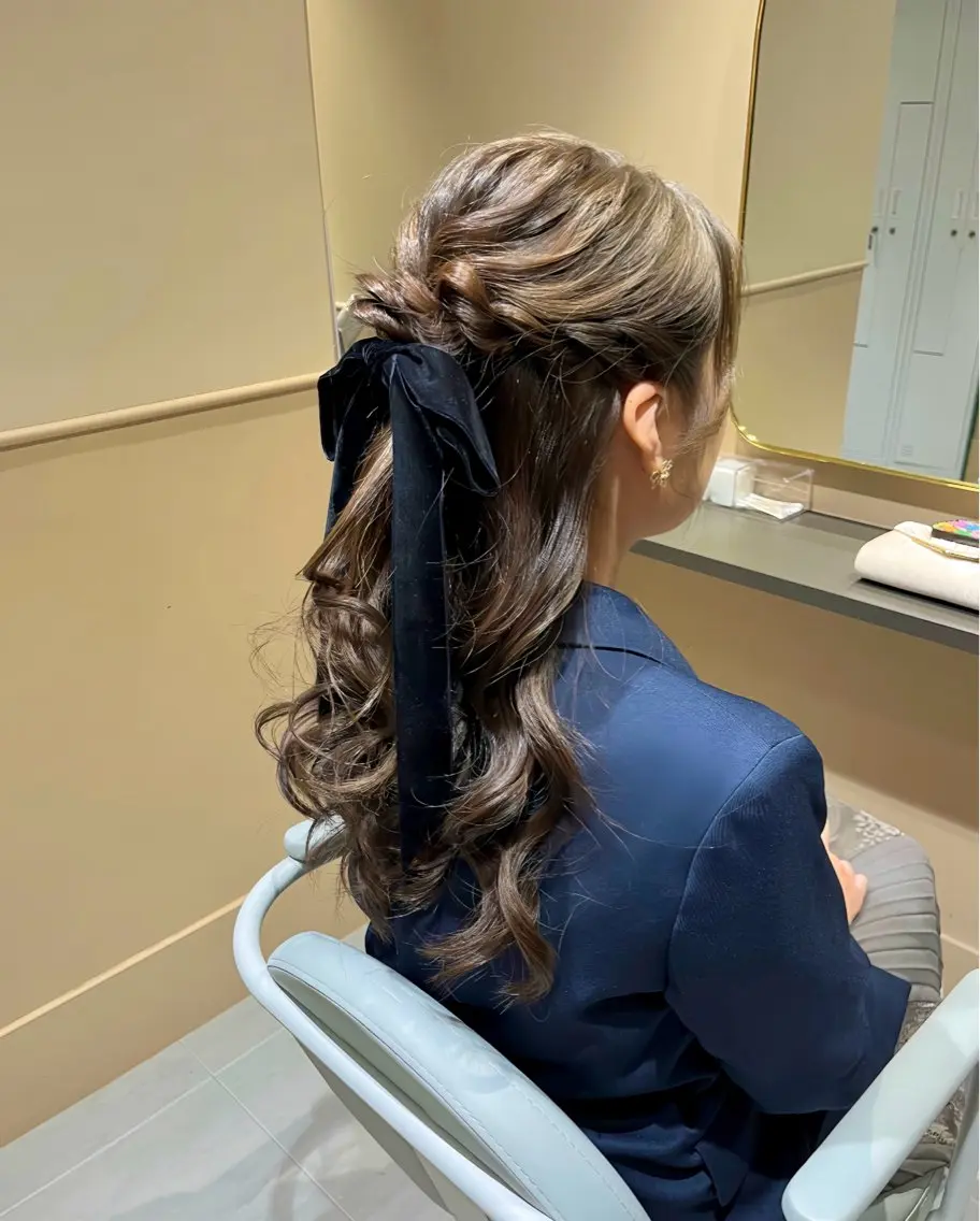 ロング ヘアアレンジ ハーフアップ 🫧tomoka 透明感カラー🫧のヘアスタイル