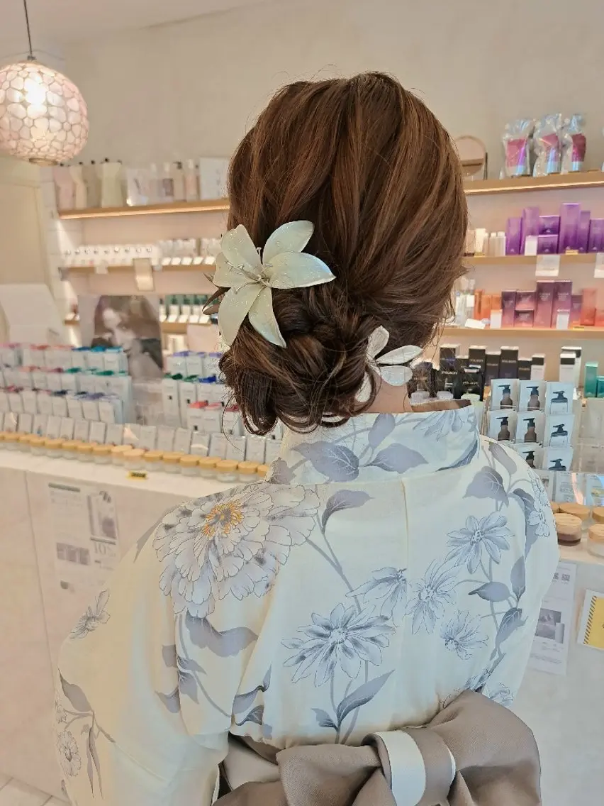 ロング ヘアアレンジ お団子ヘア ロング 浴衣 ヘアセット MIYU/レイヤー 透明感カラー/渋谷のヘアスタイル