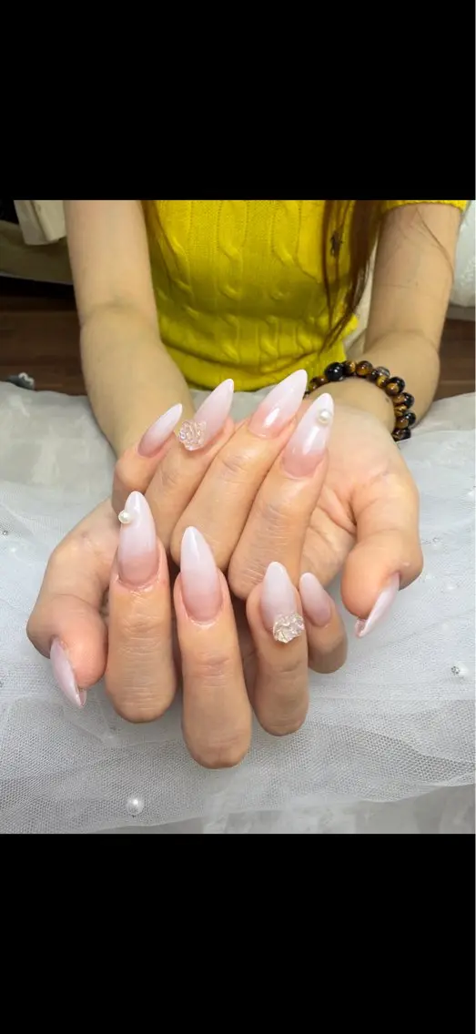 ネイル オーロラネイル チークネイル フットネイル フレンチネイル ジェルネイル ハンドネイル ハンドケア NEW NAIL💞 Ka Kaのネイルデザイン