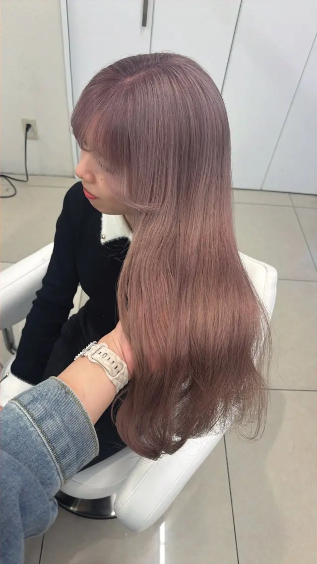 ロング 水戸/ブリーチカラー 中山りくのヘアスタイル