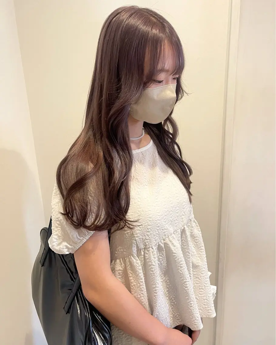 ロング カラー ブリーチ グレージュ ラベンダーカラー ラベンダーグレージュ ラベンダーグレー 盛れる顔まわり✨🎀 レイヤー別所好葉のヘアスタイル