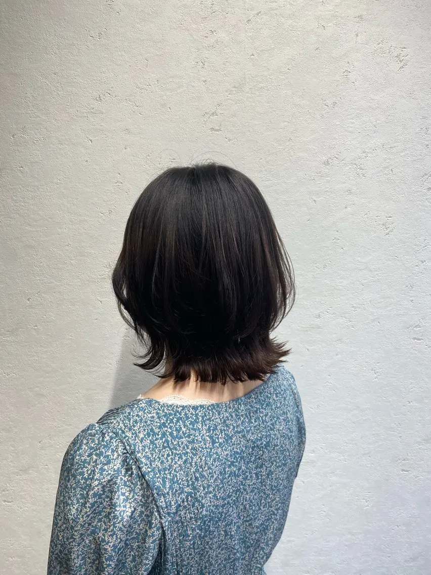 ミディアム くびれヘア くびれレイヤー レイヤーカット 詩織 🌿のヘアスタイル