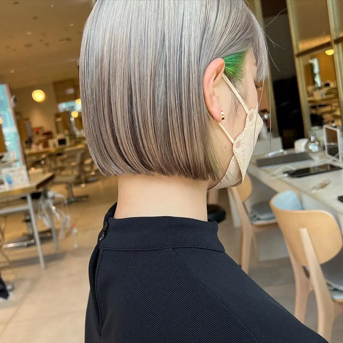 ショート カラー ベージュカラー 透明感カラー グレージュ ボブ カット ヘアカラー トリートメント レイヤー専門家 ダブルカラー修のヘアスタイル