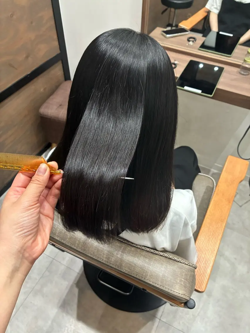 セミロング カット ヘアカラー トリートメント N°rico川喜田 里衣のヘアスタイル