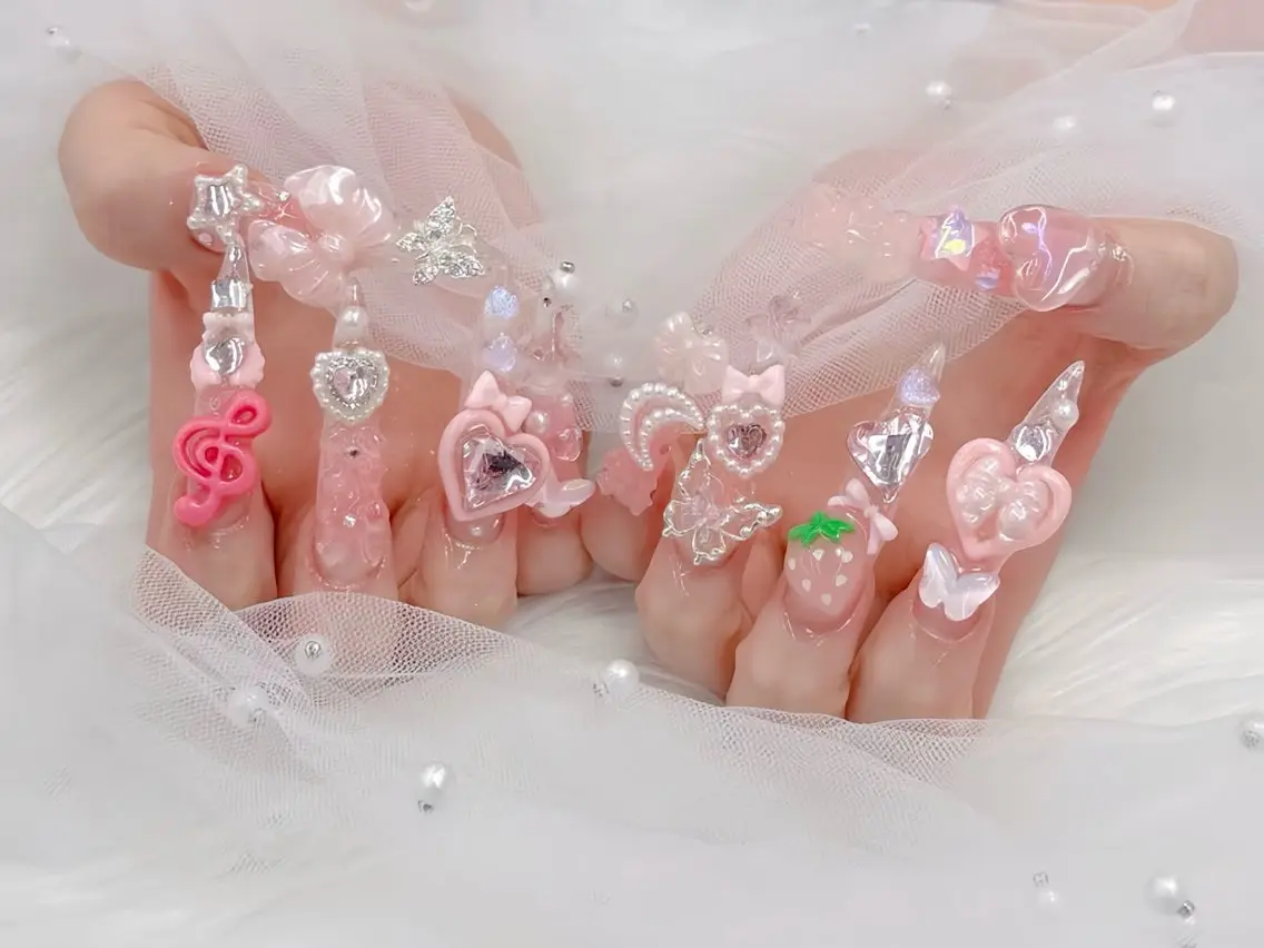 ネイル オーロラネイル ブルー フラッシュネイル フラワーネイル フットネイル ハンドネイル Rin Nail 新大久保店のネイルデザイン