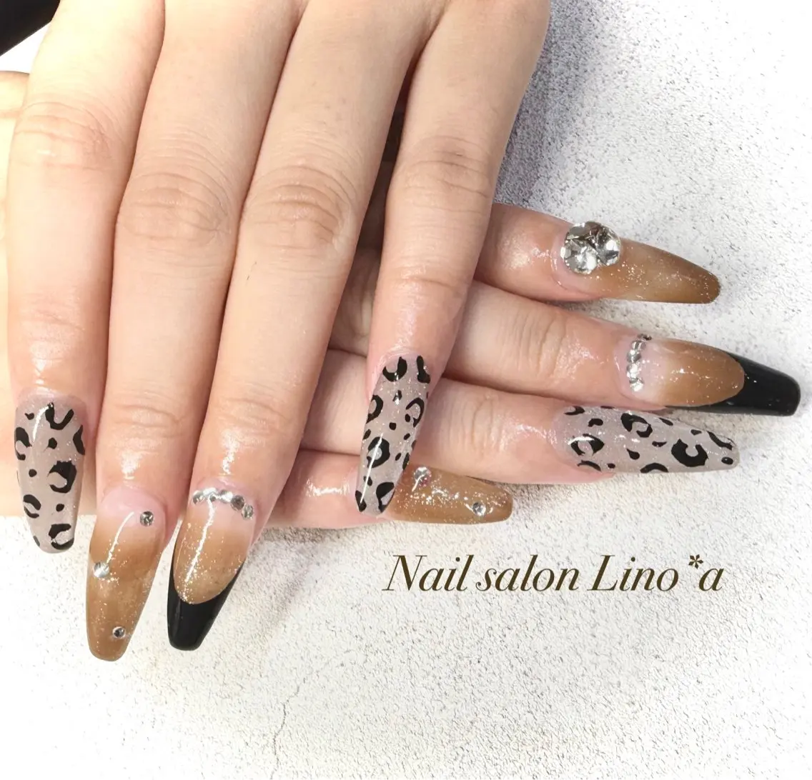 ネイル アニマル柄 ブラウン 長さ出し フレンチネイル グラデーション ハンドネイル Nail salon Lino*aのネイルデザイン