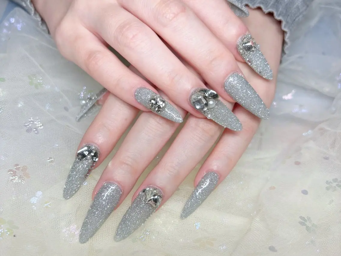 ネイル ハンドネイル H3 Nail Tsuki🦋💙のネイルデザイン