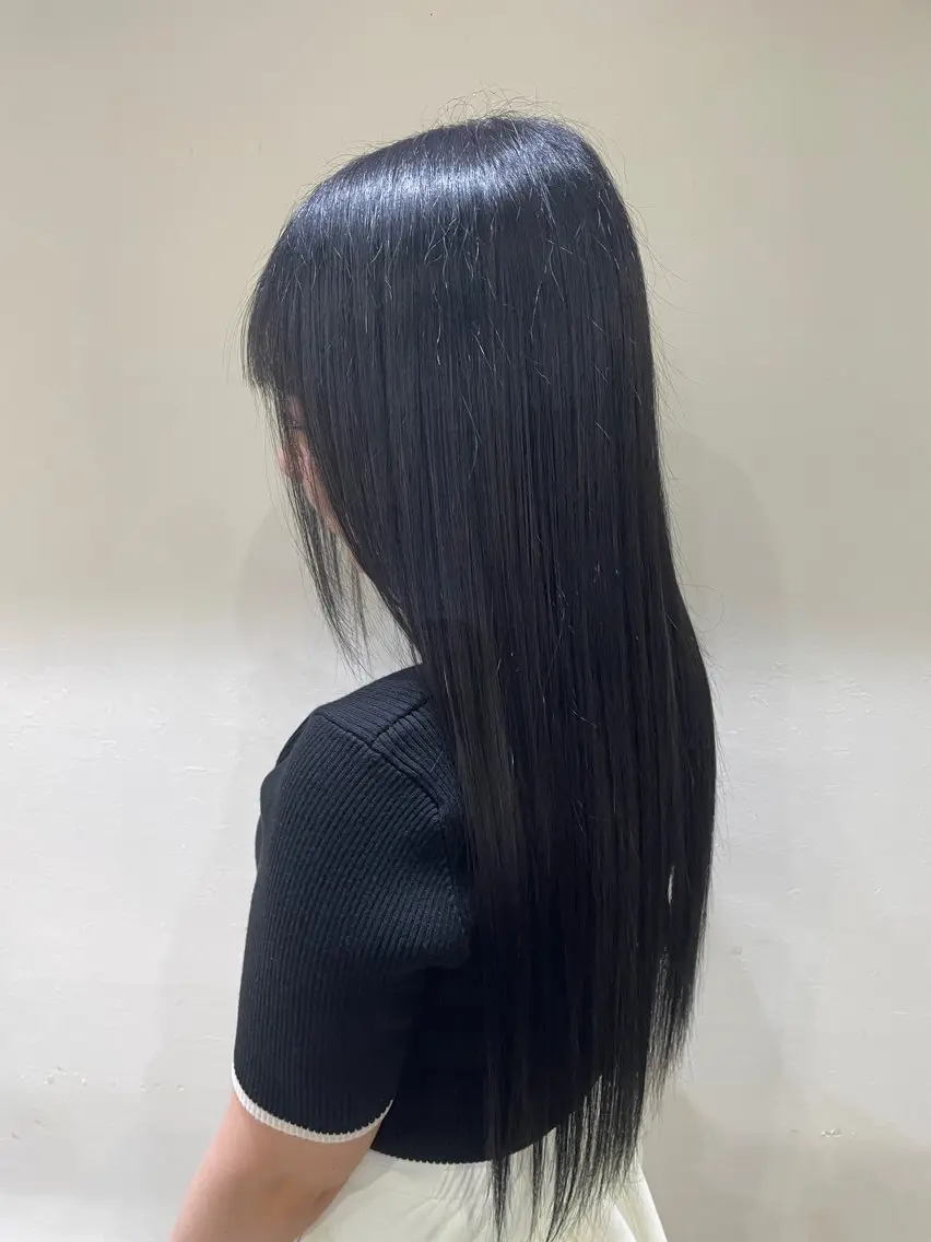 ロング カラー 黒髪 透明感カラー ヘアカラー こころ🎀 カラーモデル様募集中のヘアスタイル
