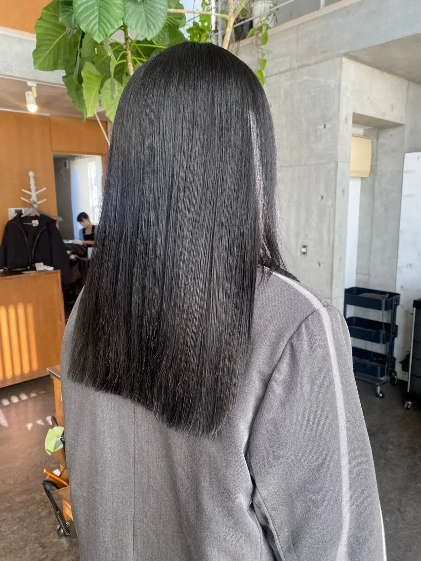 ロング カラー パーマ ヘアアレンジ ヘアカラー トリートメント ヘッドスパ モリモト サナのヘアスタイル