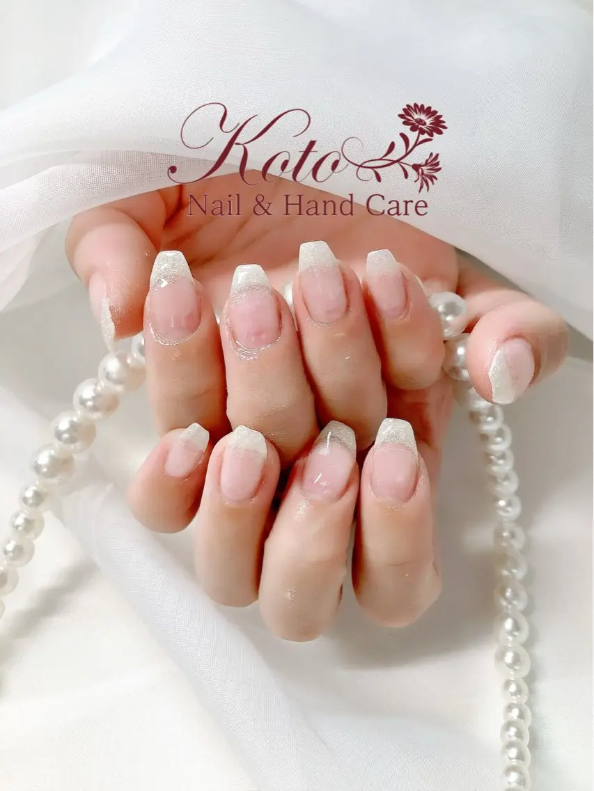 ネイル 長さ出し ジェルネイル ラメ(グリッター) ラメグラデーション 持ち込み ハンドネイル Nail Salon KOTOのネイルデザイン