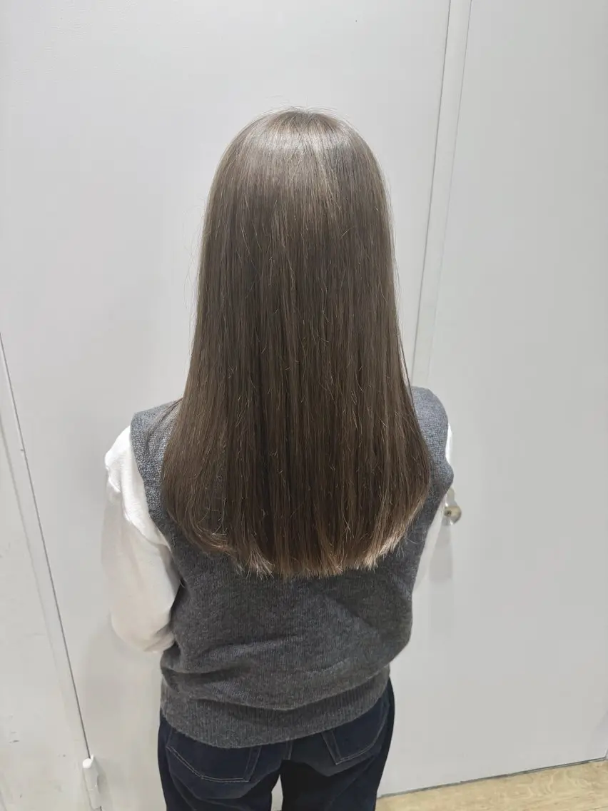 ロング カラー グレージュ カット ヘアカラー トリートメント 新宿/吉松 大輝のヘアスタイル