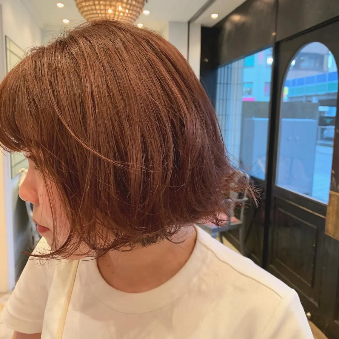 ショート カラー SAKINO ベージュカラーのヘアスタイル