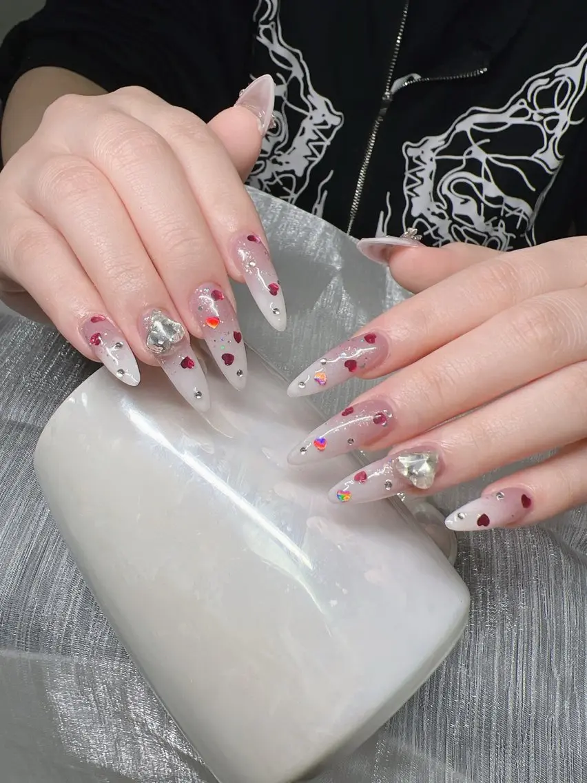 ネイル オーロラネイル チークネイル 長さ出し フットネイル フレンチネイル ハンドネイル Lee Nailsのネイルデザイン