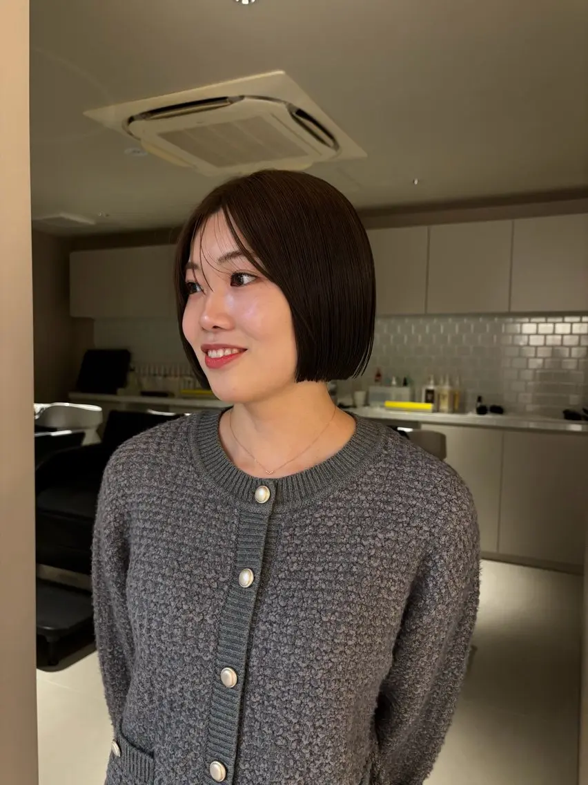 ショート 切りっぱなしボブ ボブ オオカメ ユヅキのヘアスタイル