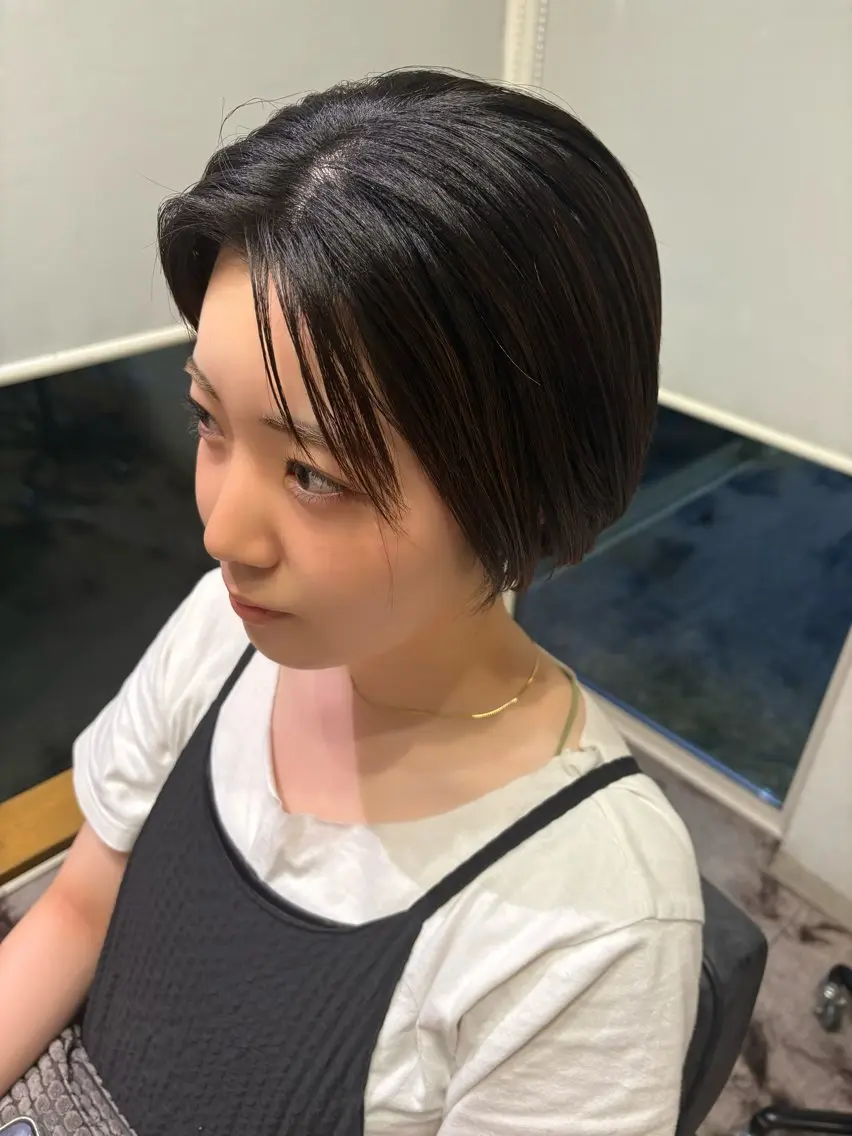 ショート M. YURIのヘアスタイル