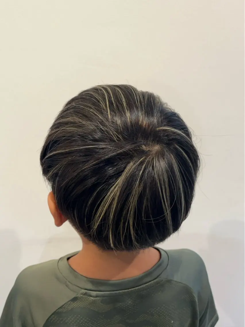 メンズ メンズハイライト ヘアカラー 武原 虹音のヘアスタイル