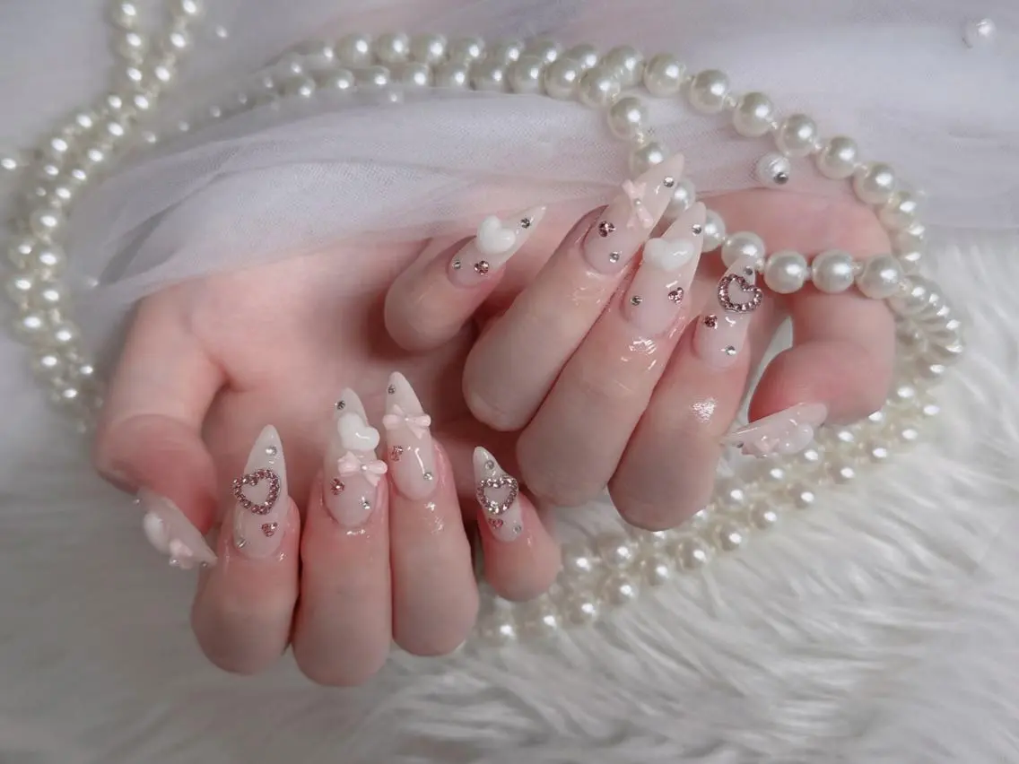 ネイル フレンチネイル ジェルネイル ハロウィン マグネットネイル ネイルチップ ハンドネイル H.baby Nail Salonのネイルデザイン