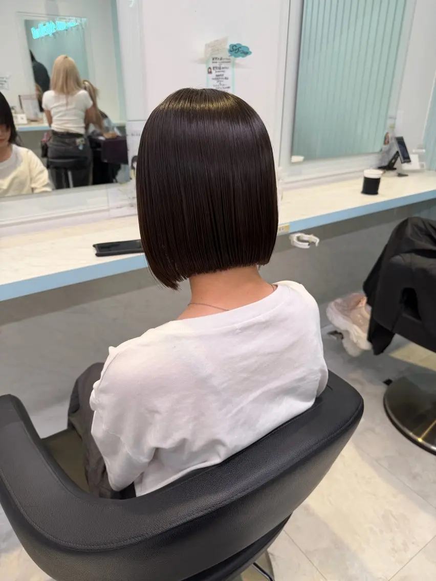 ショート カラー カット ヘアカラー トリートメント ヘッドスパ ヘアセット 🦋ハイトーンボブ ショート🦋トシキのヘアスタイル