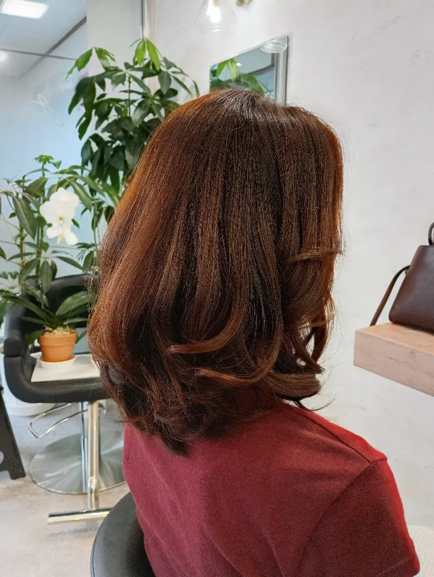 セミロング カット ヘアカラー and g. 🌿アンドジ−🌿のヘアスタイル