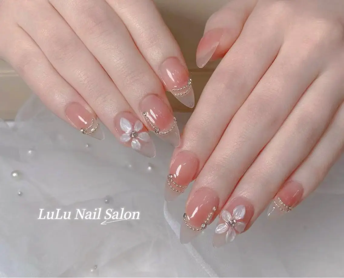ネイル ハンドネイル LU LU NailSalonのネイルデザイン