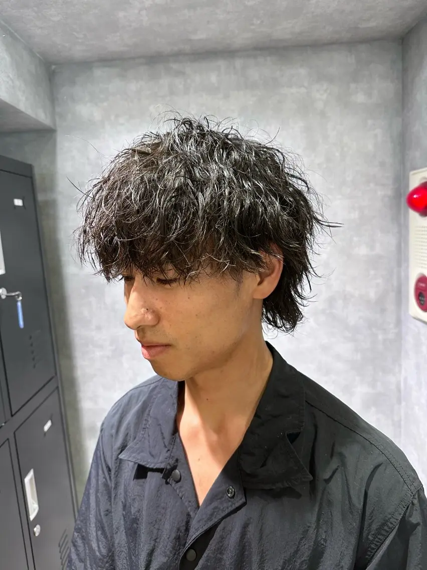 メンズ メンズパーマ 波巻きパーマ RAYSNAGOYA 康佑[メンズ限定]のヘアスタイル