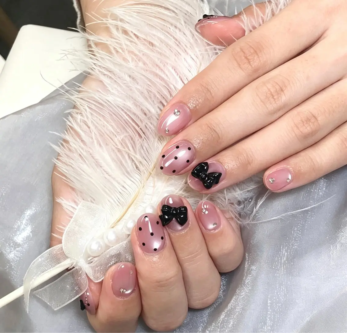 ネイル ハンドネイル Glow Minamiのネイルデザイン