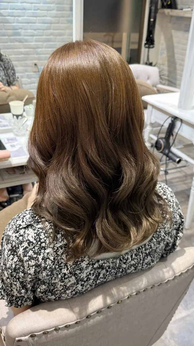 ミディアム ヘアカラー トリートメント 🎀RUI/髪質改善 /美髪矯正/艶カラーのヘアスタイル