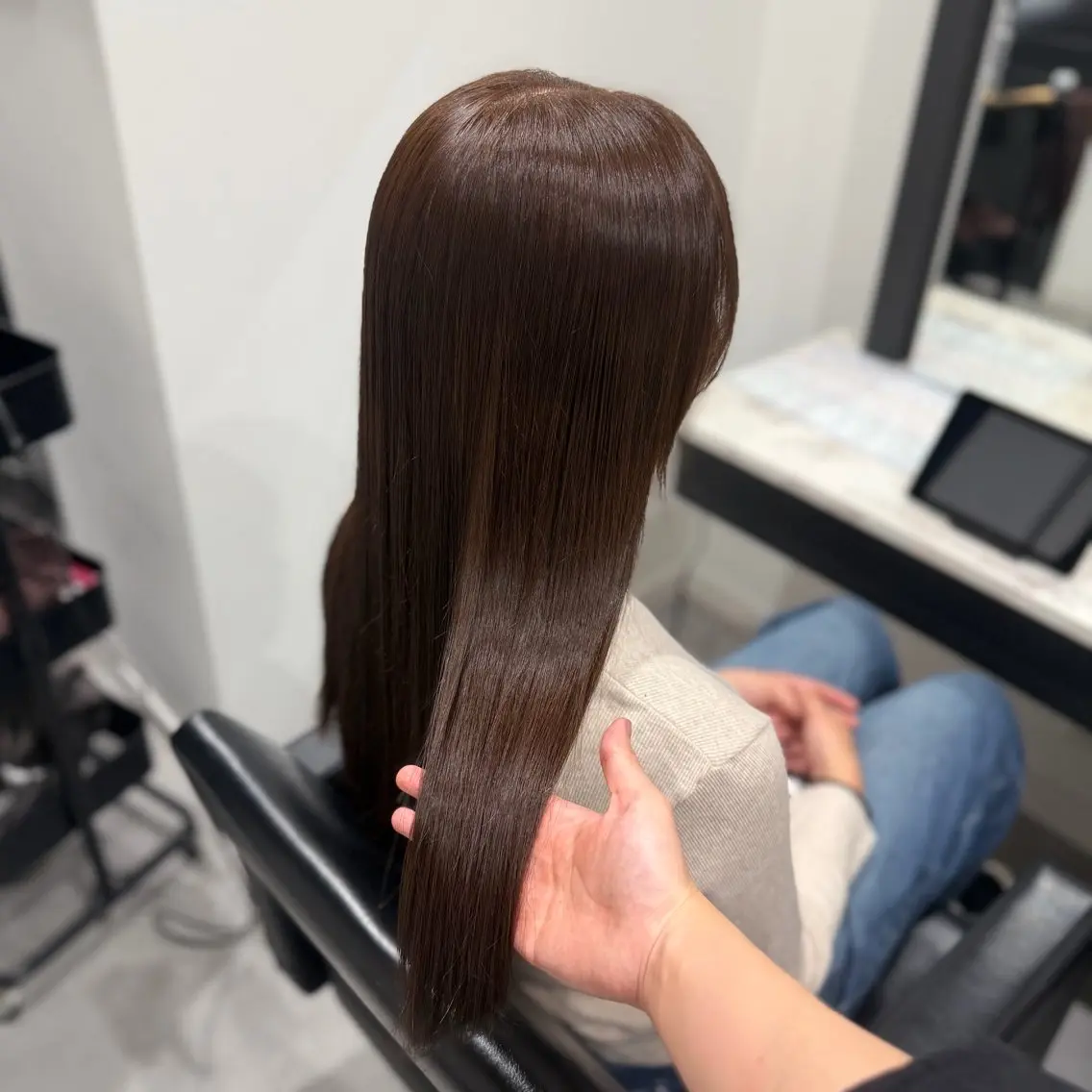 ロング カラー ブラウンカラー ダークブラウン カット ヘアカラー トリートメント Dia アキヨシ ミユのヘアスタイル