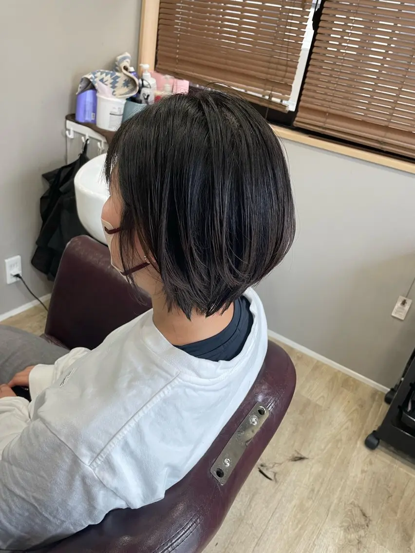 ショート 丸みショート ショートヘア Hair room Leaのヘアスタイル