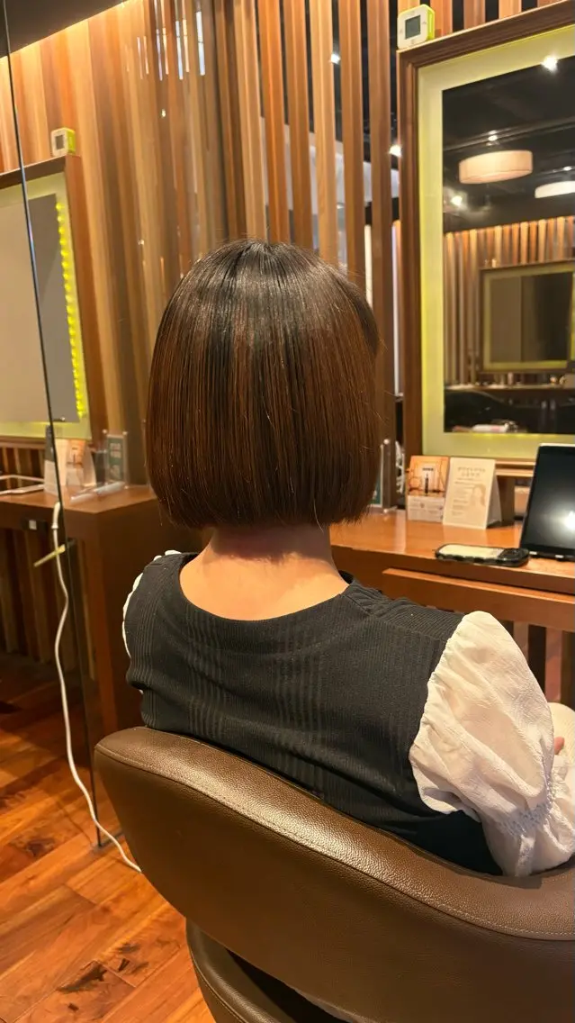 ショート オーガニックカラー/ 髪質改善/暗髪/ボブのヘアスタイル
