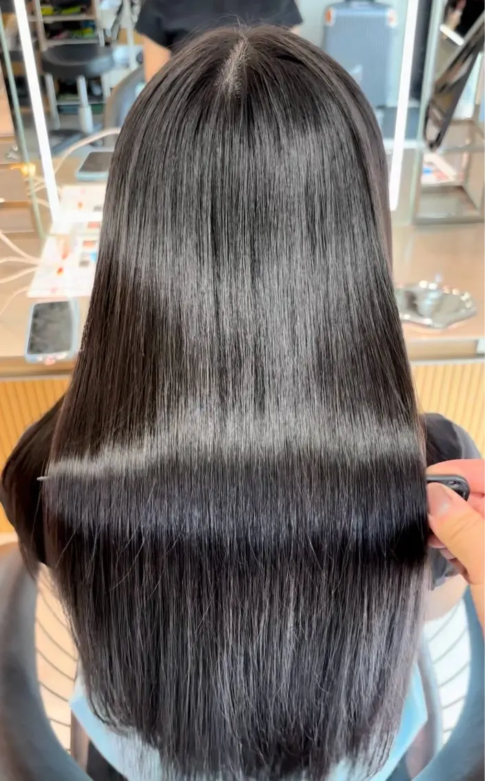 セミロング カラー ベージュカラー レイヤーカット 縮毛矯正 【博多髪質改善】 吉村　清志のヘアスタイル
