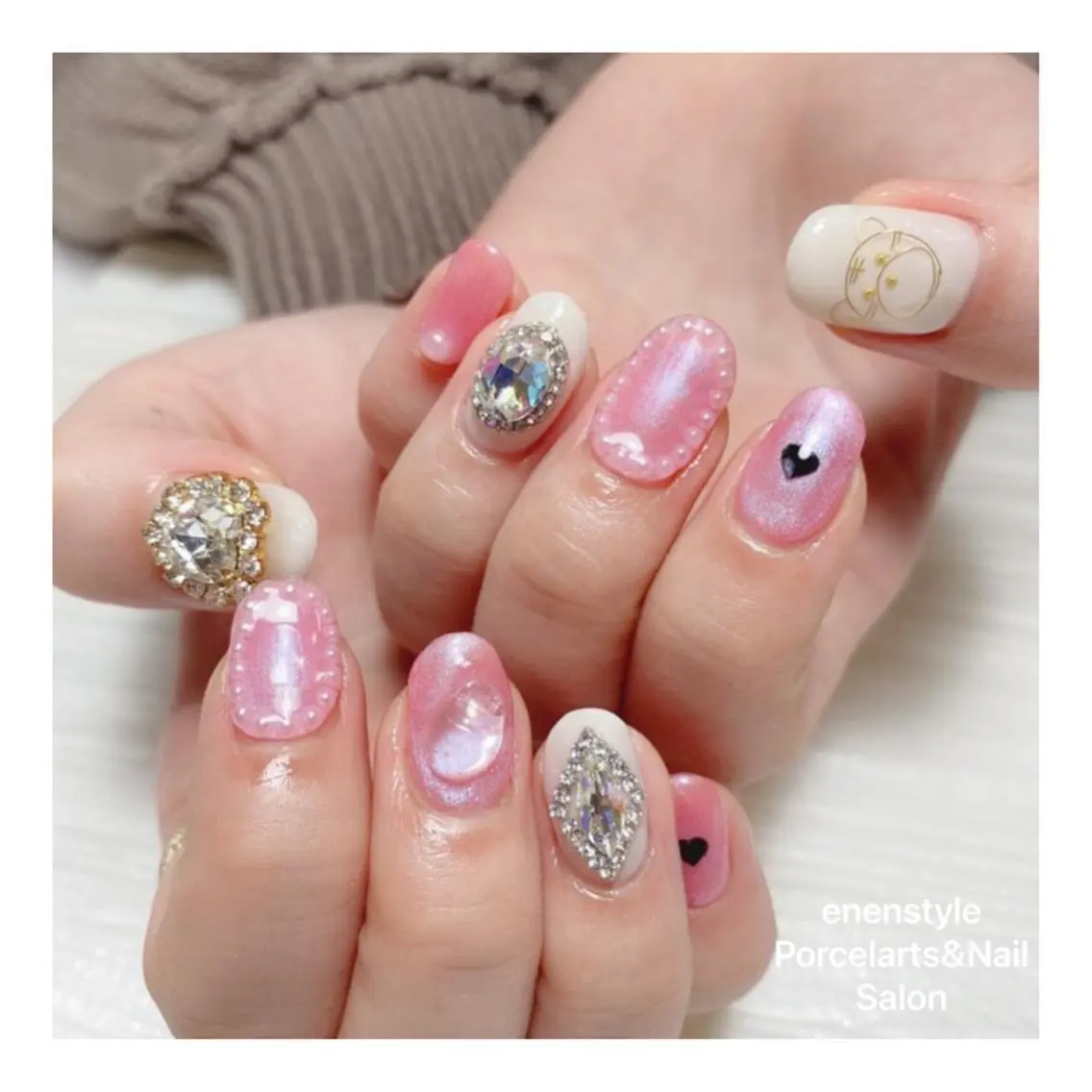ミディアム ネイル 🐾enen style 🐾のネイルデザイン