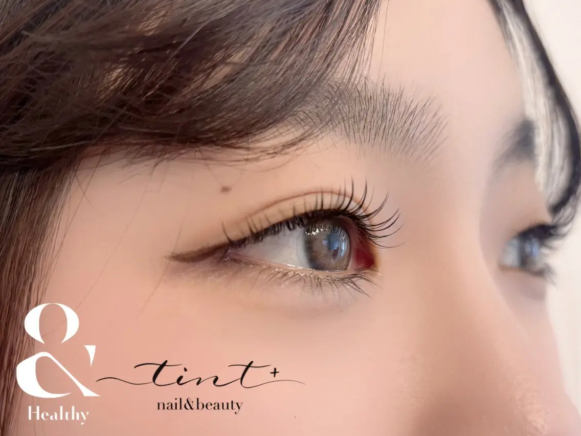 マツエク・マツパ 束感まつ毛 ナチュラル tint+ nail &beautyのマツエク・マツパデザイン