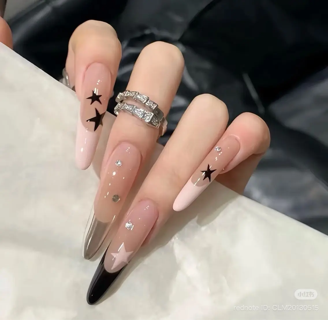 ネイル フレンチネイル キラキラネイル 韓国ネイル シンプルネイル ワンホンネイル ハンドネイル MEI Nailのネイルデザイン