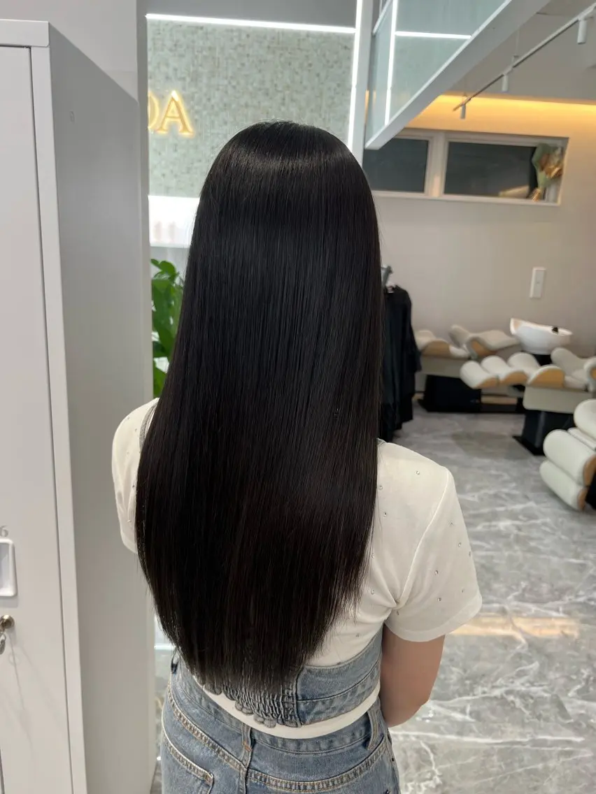 カラー 이상우(イサンウ) COAginzaのヘアスタイル