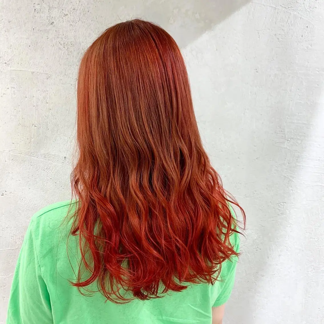 セミロング カラー ヘアカラー 及川シゲル 髪質改善講師のヘアスタイル