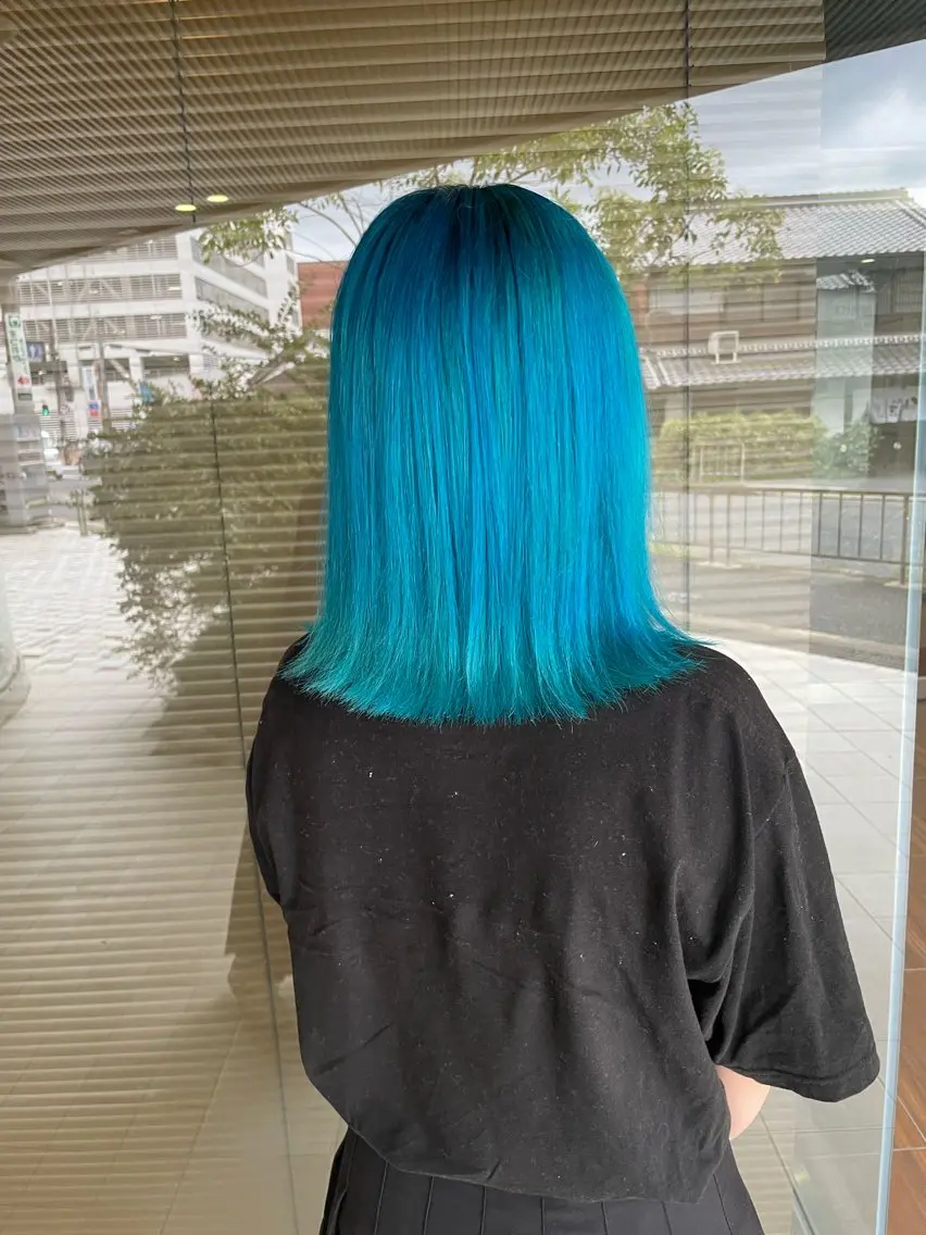 セミロング カラー ブリーチ ヘアカラー ✨レイヤーお任せ✨ 林有里子のヘアスタイル