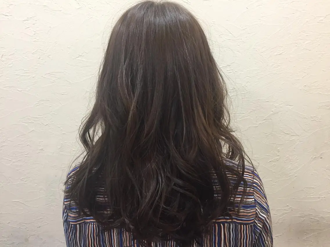 ロング カラー ENIF ヤマグチアツコのヘアスタイル