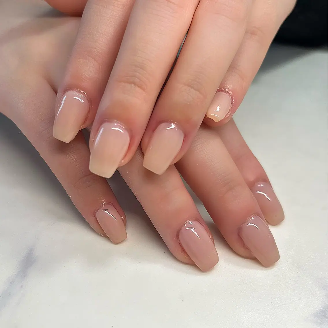 ネイル ワンカラーネイル ハンドネイル Knail . iのネイルデザイン