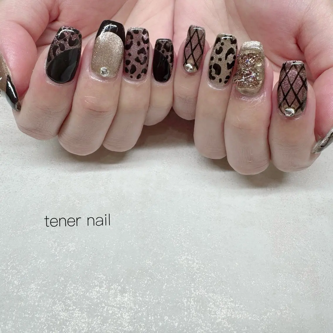ネイル アニマル柄 ブラウン ハンドネイル テネルネイル tener nailのネイルデザイン