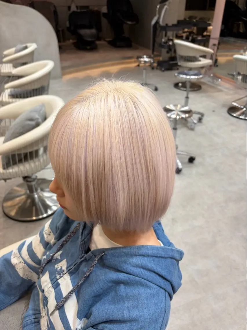 ミディアム カラー ヘアアレンジ 透明感カラー特化/ レイヤーカット/ハルのヘアスタイル