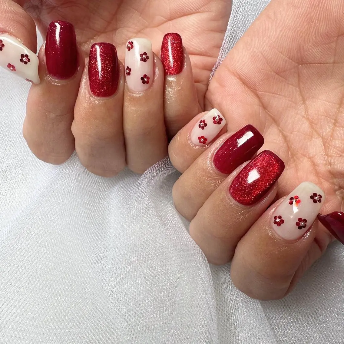 ネイル クリアネイル 氷ネイル・うるうるネイル 韓国ネイル マグネットネイル ニュアンスネイル 🪞KAPE NAIL 🪞のネイルデザイン