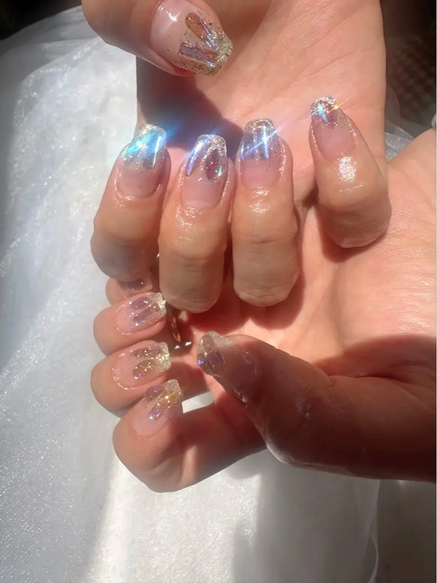 ネイル クリアネイル グラデーション 氷ネイル・うるうるネイル キラキラネイル 韓国ネイル 🪞KAPE NAIL 🪞のネイルデザイン