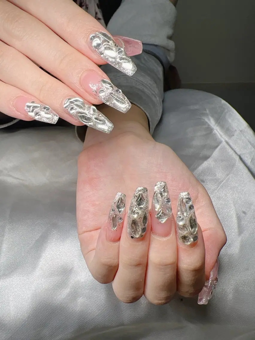 ネイル 長さ出し グラデーション 卒業式 キラキラネイル マグネットネイル Lee Nailsのネイルデザイン
