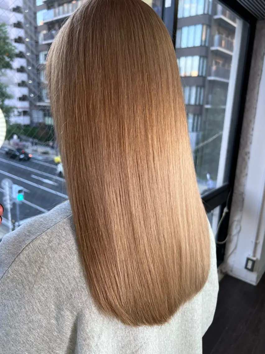 ロング カラー アッシュ アッシュブラウン ベージュカラー ブリーチ ブラウンカラー ヘアカラー Lima/ハイトー ン/ブリーチ/心斎橋のヘアスタイル