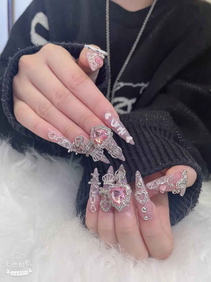 ネイル 成人式 ジェルネイル ネイルチップ ハンドネイル MoMoA Nail ネイル長さ出し専門店のネイルデザイン